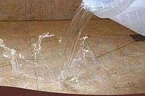 北塔漏水维修 免砸砖防水材料该如何施工